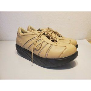 MBT WOMENS SZ 8.5 EUR 39 SHOES SWISS Sand Cream LEATHER TONING WALKING WORKOUT
